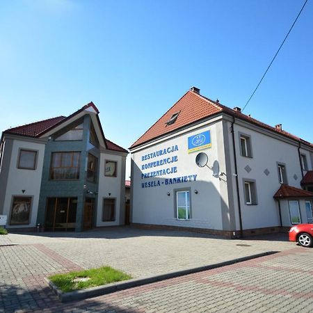 Hotel Awis Kutno Esterno foto