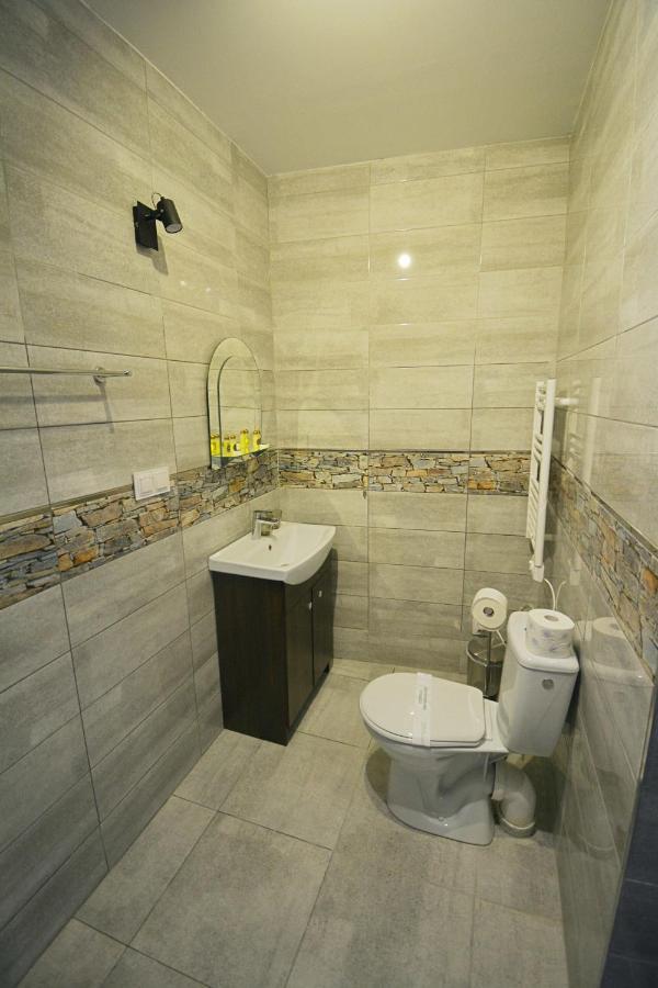 Hotel Awis Kutno Esterno foto